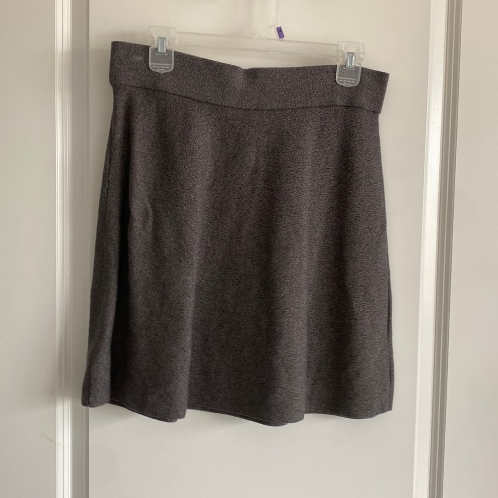 Grey skirt
